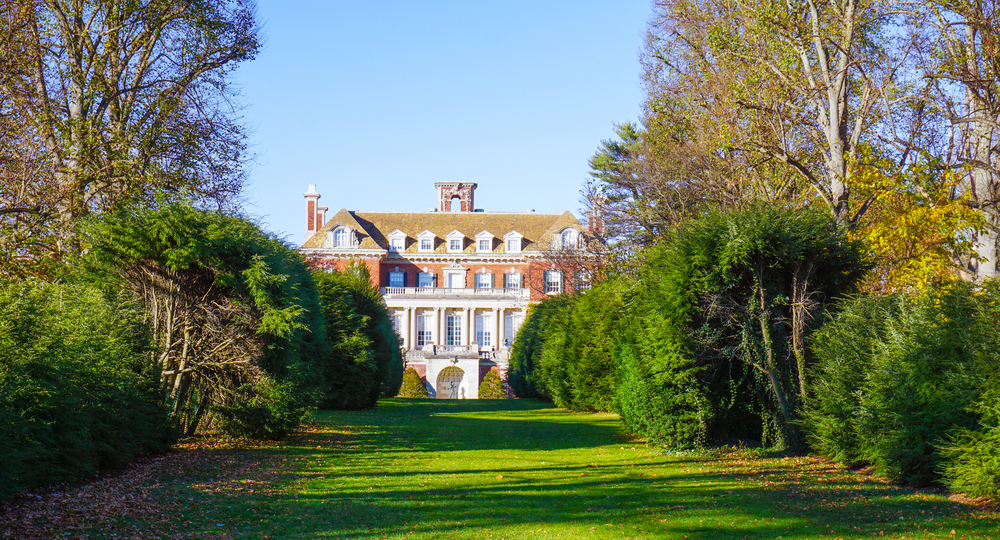 garden in westbury, long island, new york