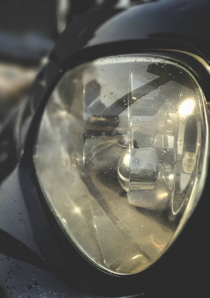 Car headlight replacement service