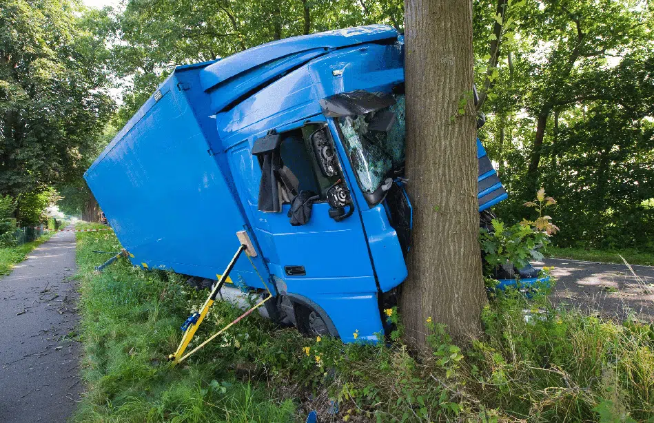 accident commercial truck